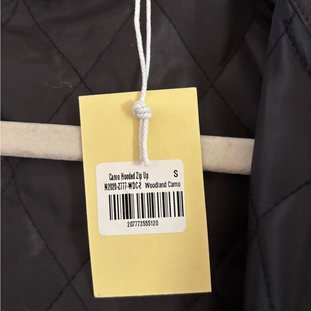 MNML Camouflage Hooded Zip Up Woodland Men’s Jacket Size Small BNWT - Picture 5 of 13